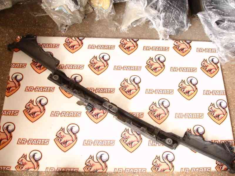LR116213 Rear Bumper Mounting Bracket Central Range Rover L405 (2013-2021) Used cost 50 € in stock 3 pcs.
