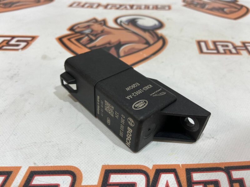 LR117592 Auxiliary heater control unit Range Rover Velar L560 Used cost 50 € in stock 4 pcs.