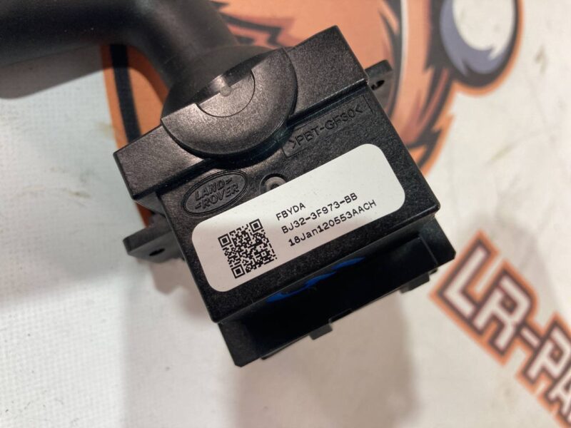 LR125097 Steering wheel switch with precipitation sensor Range Rover Evoque L538 (2012-2018) Used cost 20 € in stock 4 pcs.