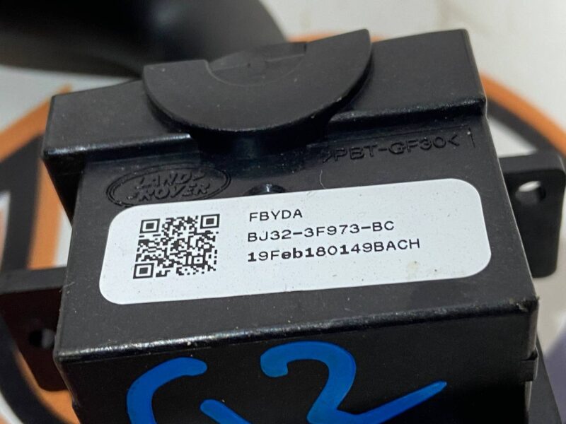 LR125097 Steering wheel switch with precipitation sensor Range Rover Evoque L538 (2012-2018) Used cost 20 € in stock 4 pcs.