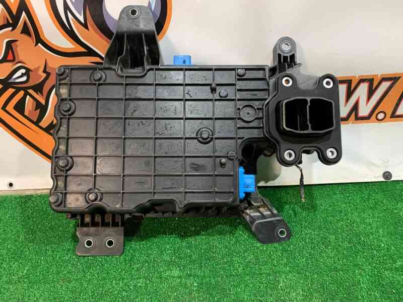 LR131043 Voltage converter Land Rover Discovery Sport L550 (2015-) Used cost 600 € in stock 1 pcs.
