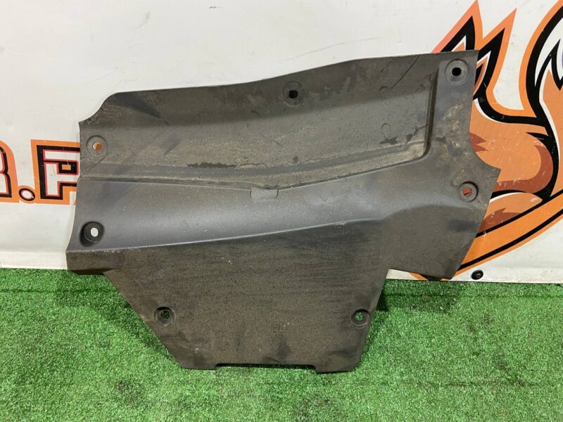 LR133957 Battery Cover Land Rover Discovery Sport L550 (2015-) Used cost 40 € in stock 1 pcs.