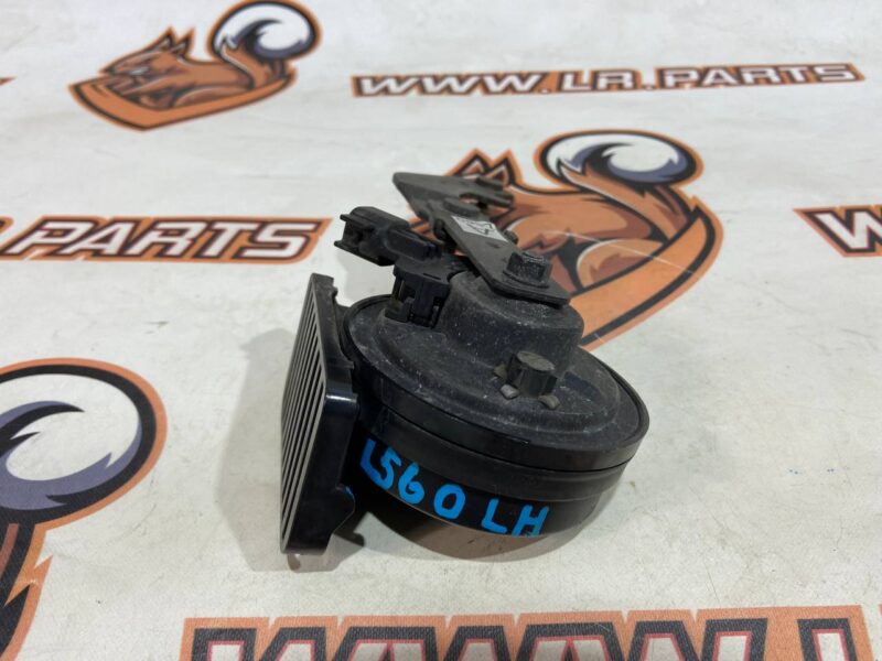LR113221 Horn left Range Rover Velar L560 (2018-) Used cost 55 € in stock 4 pcs.