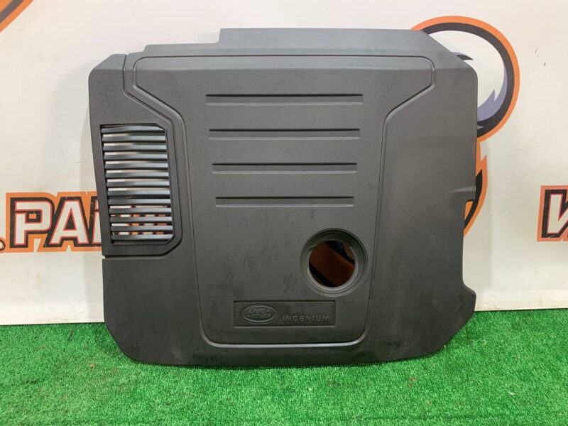 LR141299 Engine cover 2.0 D decorative Range Rover Velar L560 (2018-) used cost 100 € in stock 2 pcs.