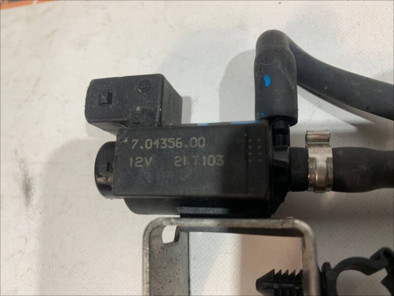 LR141408 Solenoid vacuum control valve Range Rover Velar L560 (2018-) used cost 100 € in stock 3 pcs.