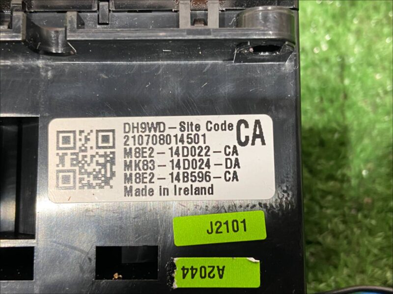 LR141847 Switch of the Land Rover Discovery 5 L462 (2017-) motion control system Used/Pre-owned cost  € in stock 1 pcs.