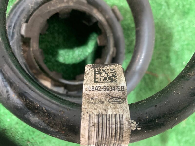 LR141910 Spring rear left/right Range Rover Velar L560 (2018-) used cost 50 € in stock 2 pcs.
