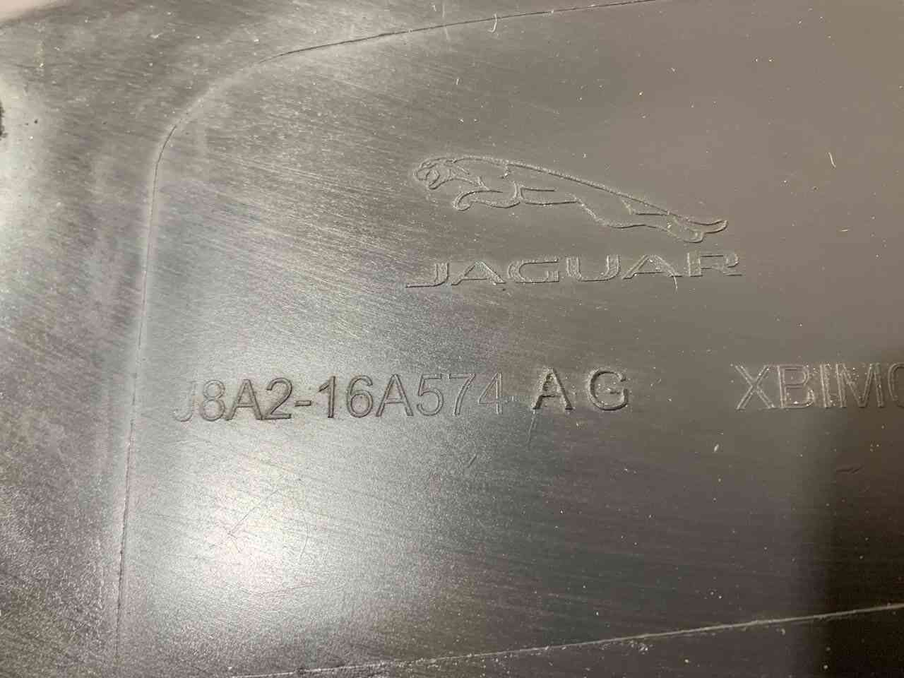 LR142090 Front left mudguard Range Rover Velar L560 (2018-) Used - Image 13