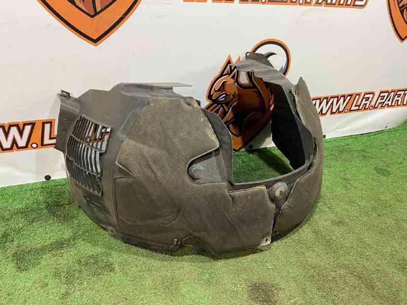 LR142090 Front left mudguard Range Rover Velar L560 (2018-) Used cost 160 € in stock 1 pcs.