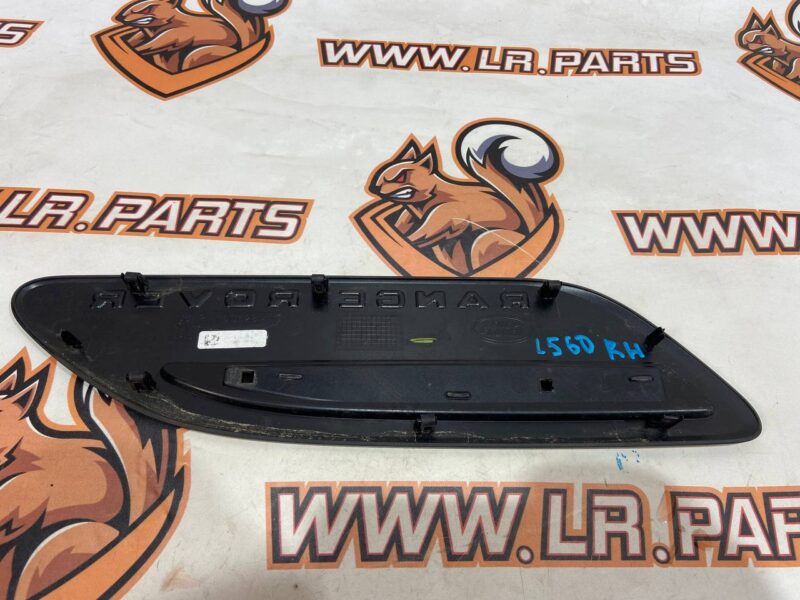 LR153965 Hood ventilation deflector right Range Rover Velar L560 (2018-) Used cost 75 € in stock 3 pcs.