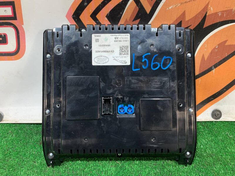 LR156770 Climate Control Unit Range Rover Velar L560 (2018-) Used cost 400 € in stock 1 pcs.