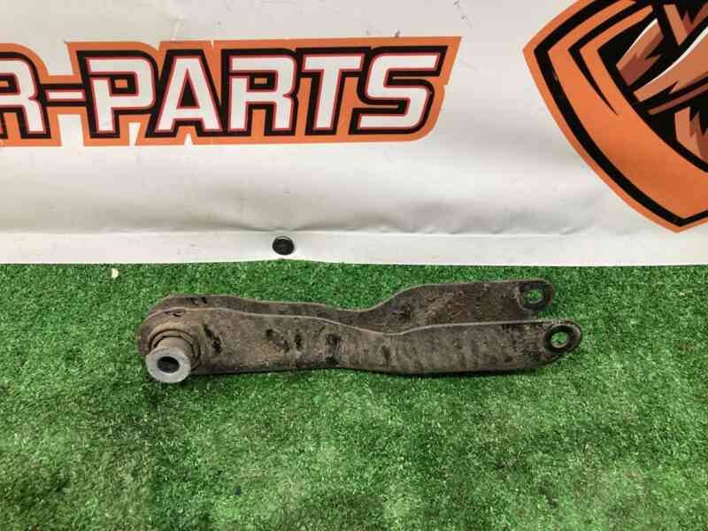 LR163128 Rear Suspension Arm Right Front Lower Range Rover L405 (2013-2021) Used cost 30 € in stock 5 pcs.