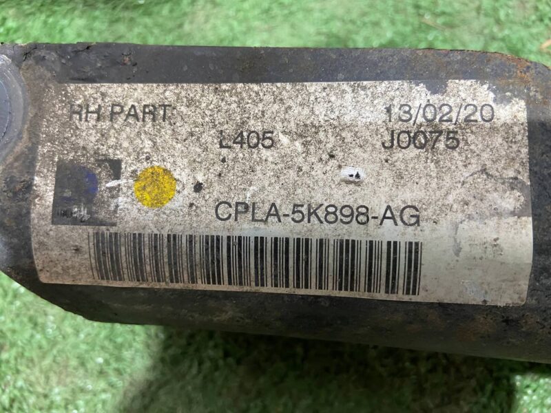 LR163128 Rear Suspension Arm Right Front Lower Range Rover L405 (2013-2021) Used cost 30 € in stock 5 pcs.