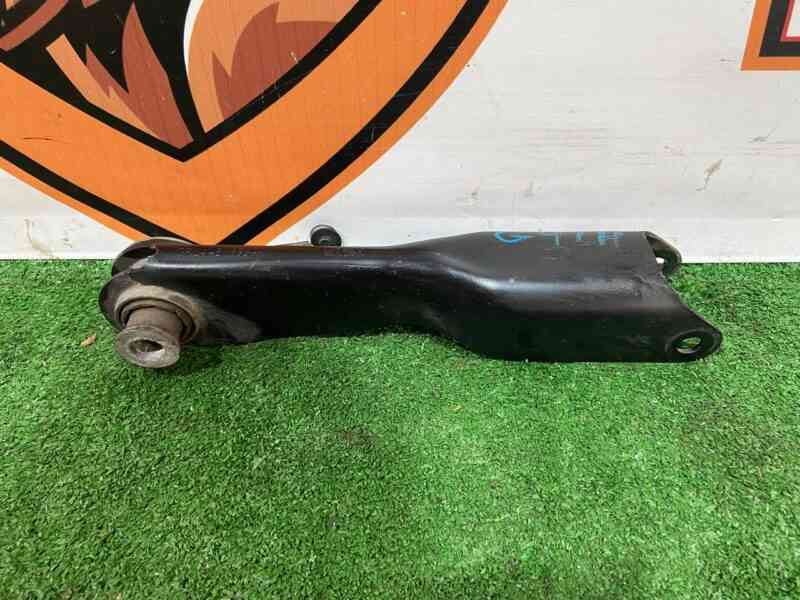 LR163134 Rear Suspension Arm Left Front lower Range Rover L405 (2013-2021) Used cost 30 € in stock 5 pcs.