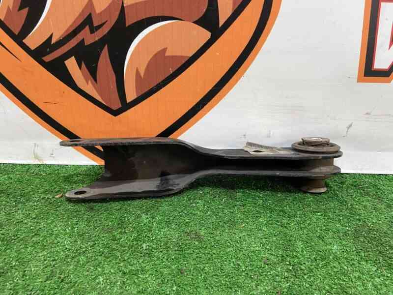 LR163134 Rear Suspension Arm Left Front lower Range Rover L405 (2013-2021) Used - Image 13