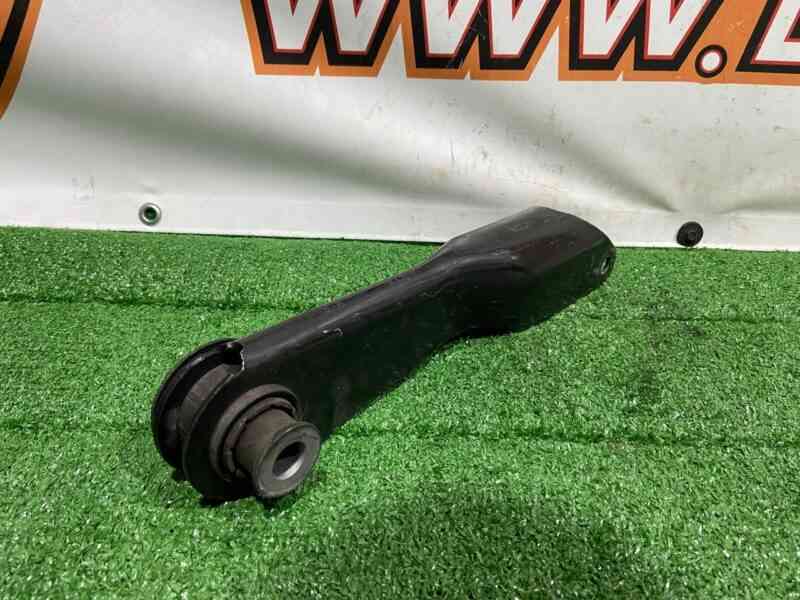 LR163134 Rear Suspension Arm Left Front lower Range Rover L405 (2013-2021) Used - Image 17