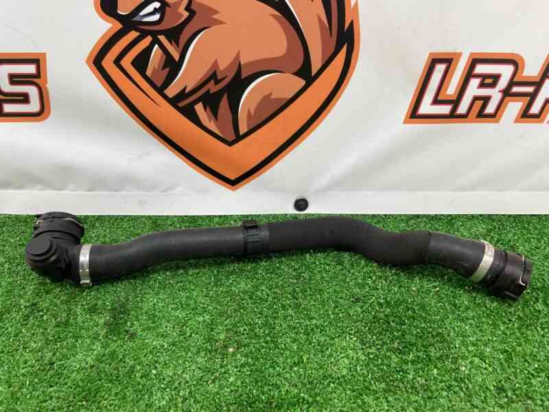 LR171870 Upper cooling pipe 3.0D Range Rover Sport L494 (2014-2022) USED cost 30 € in stock 1 pcs.