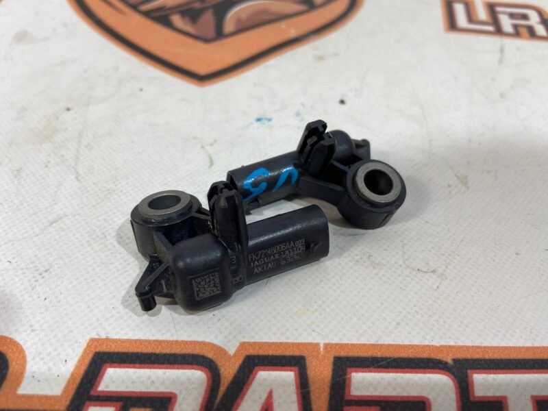 T2H2790 Front Impact sensor Jaguar F-Pace Used cost 30 € in stock 9 pcs.