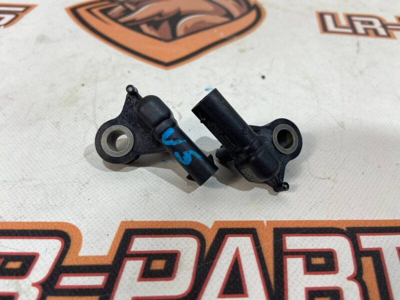 T2H2790 Front Impact sensor Jaguar F-Pace Used cost 30 € in stock 9 pcs.