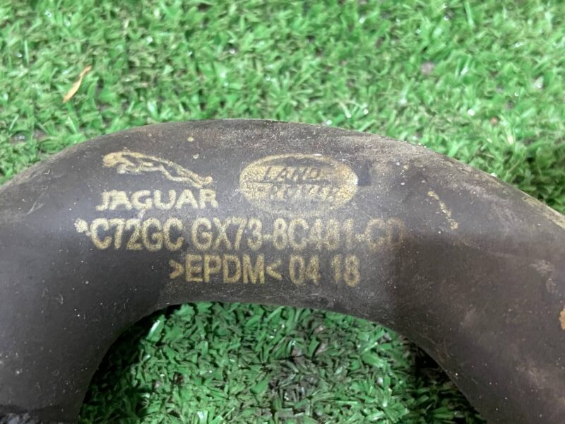 T2H28579 Coolant hose Jaguar F-Pace X761 (2017-) used cost 35 € in stock 1 pcs.