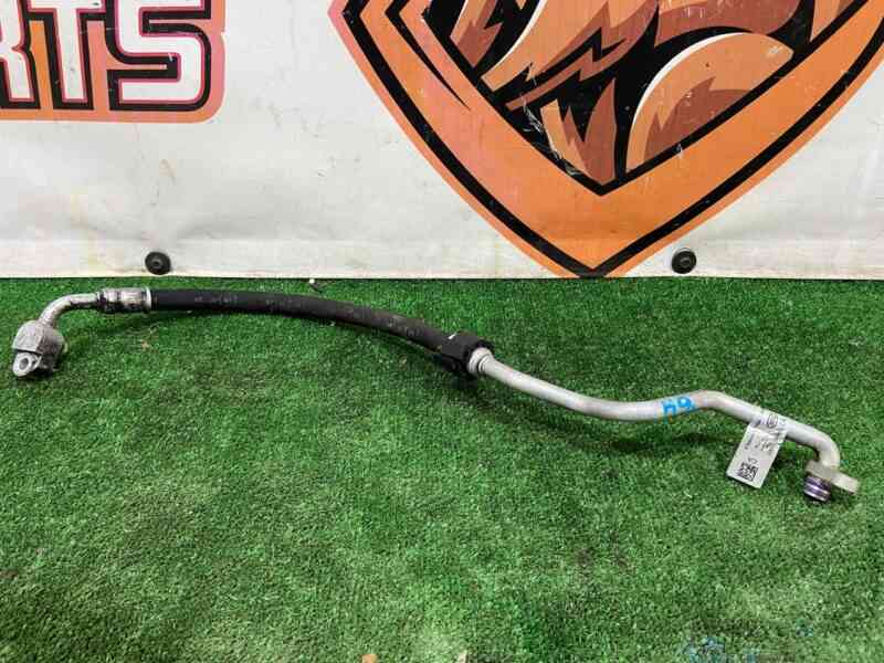 T2H38635 Air conditioning hose compressor outlet Jaguar F-Pace X761 (2017-) used cost 50 € in stock 3 pcs.