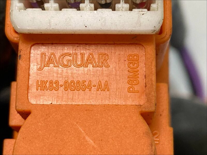 T2H39315 Brake light switch Jaguar XF X260 (2015-) used cost 15 € in stock 1 pcs.