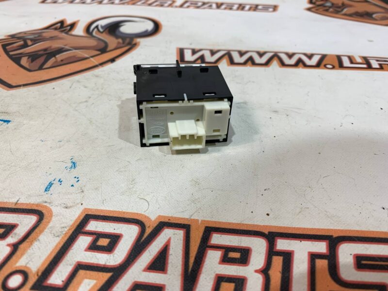 T2H43866 Volume switch Jaguar F-Pace X761 (2017-) used cost 40 € in stock 5 pcs.