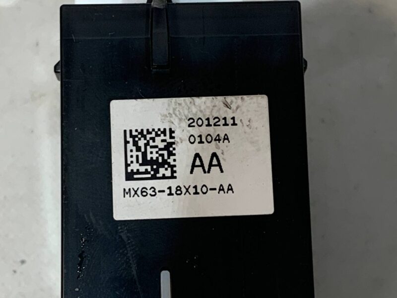T2H43866 Volume switch Jaguar F-Pace X761 (2017-) used cost 40 € in stock 5 pcs.