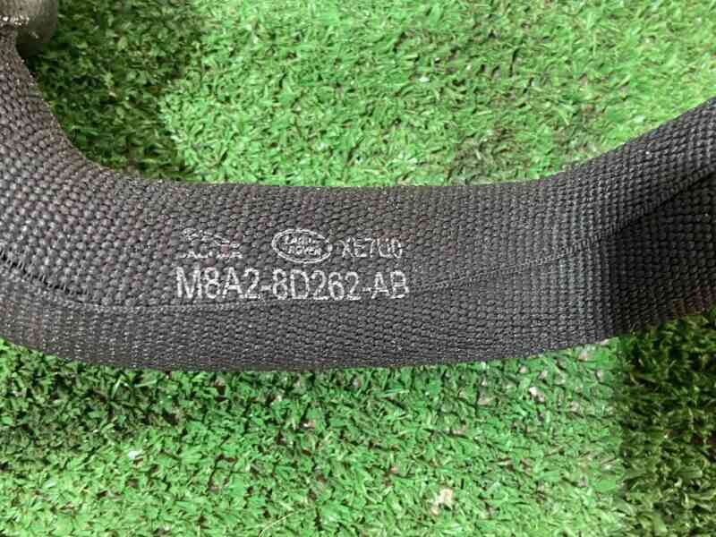 T2H44847 Radiator hose inlet Jaguar F-Pace X761 (2017-) used cost 25 € in stock 1 pcs.
