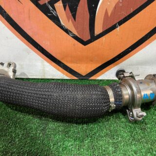 T2H45746 EGR pipe from the exhaust pipe to the cooler Jaguar F-Pace X761 (2017-) used cost 60 € in stock 2 pcs.
