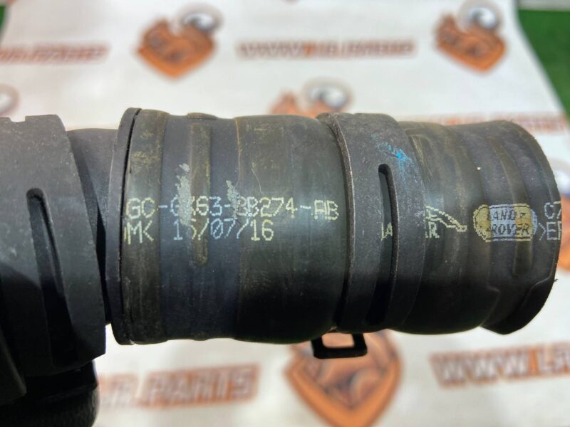 T2H6199 Radiator hose Jaguar F-Pace X761 (2017-) used cost 35 € in stock 2 pcs.