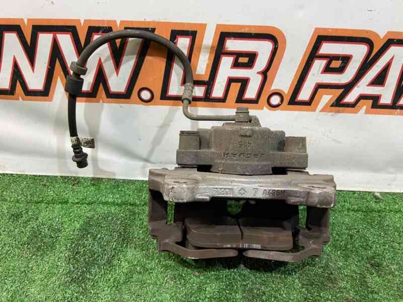 T2H7446 Front right caliper Jaguar F-Pace X761 (2017-) USED cost 160 € in stock 7 pcs.