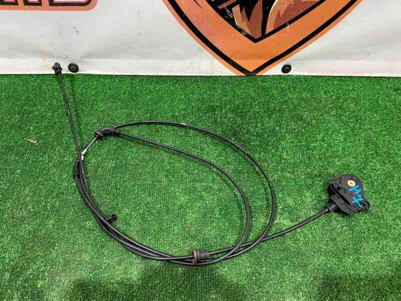 T4A14110 Hood cable Jaguar F-Pace X761 (2017-) Used cost 15 € in stock 1 pcs.