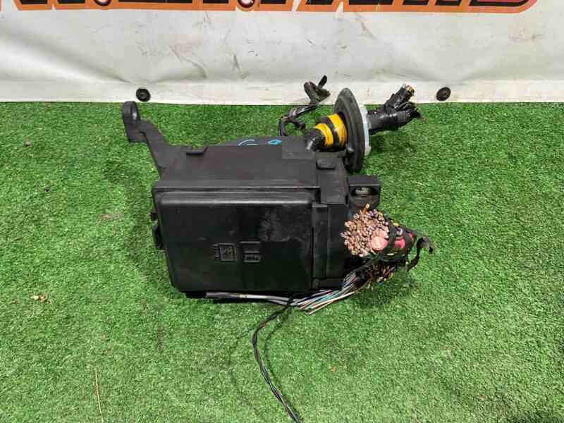 T4A14656.1 Engine compartment fuse box / JAGUAR F-PACE relay board Used cost 250 € in stock 3 pcs.