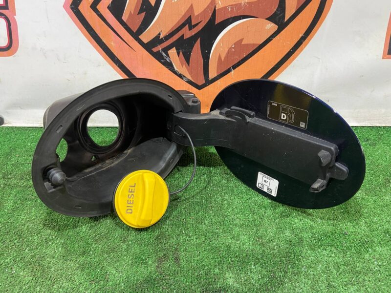 T4A15695KIT Used JAGUAR F-PACE tank hatch - Image 12