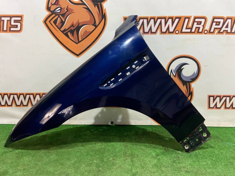 T4A1652 Fender front left Jaguar F-Pace X761 (2017-) used cost 350 € in stock 1 pcs.