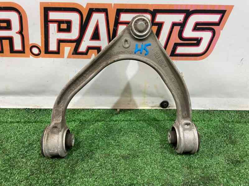 T4A27474 Lever front right upper Jaguar I-Pace (2018-) used cost 180 € in stock 1 pcs.