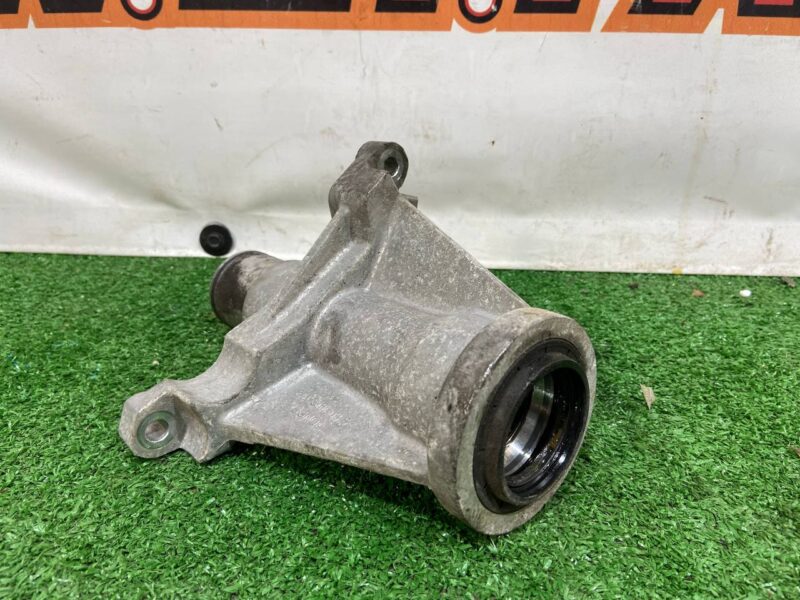 T4A29926 Used JAGUAR F-PACE intermediate shaft bracket - Image 13