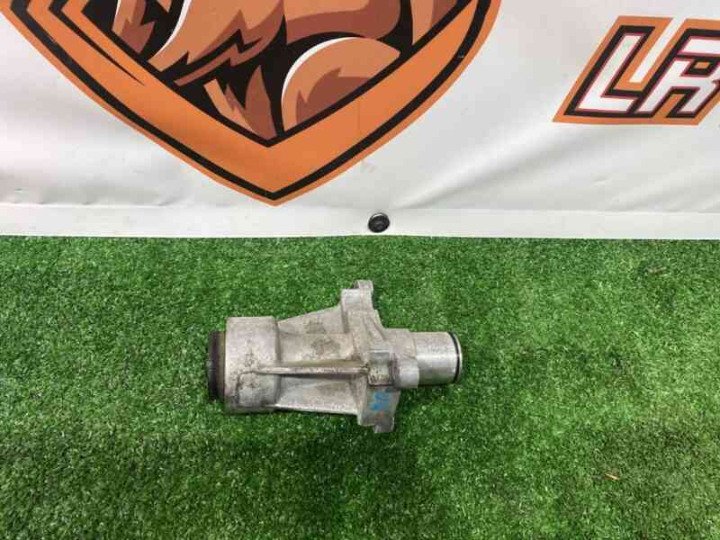 T4A29926 Used JAGUAR F-PACE intermediate shaft bracket cost 50 € in stock 1 pcs.