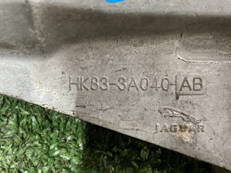 T4A29926 Used JAGUAR F-PACE intermediate shaft bracket cost 50 € in stock 1 pcs.