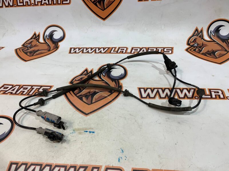 T4A30811 Rear ABS sensor Jaguar F-Pace X761 (2017-) Used cost 50 € in stock 5 pcs.