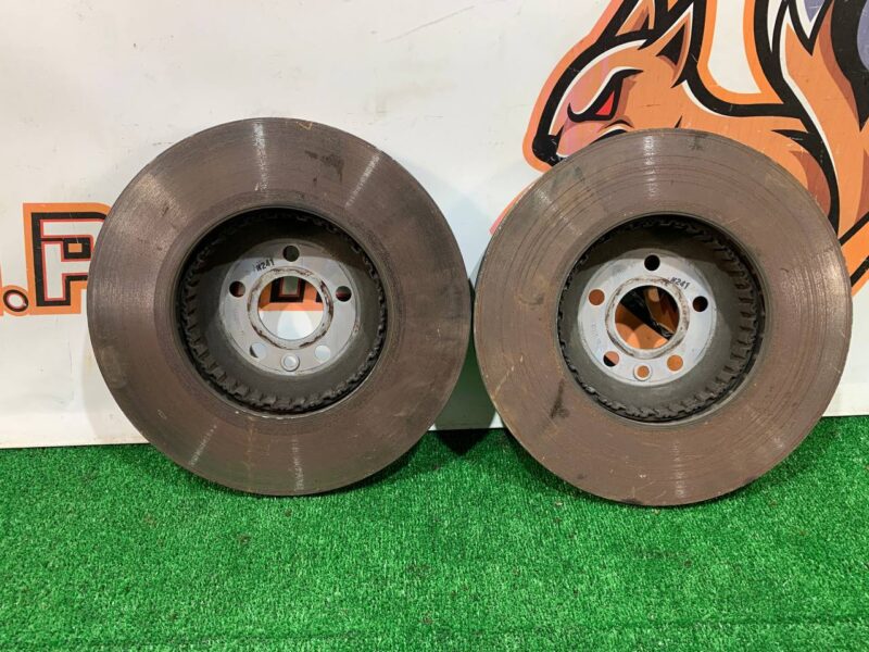 T4A34395 Front brake disc Jaguar F-Pace X761 (2017-) used cost 20 € in stock 3 pcs.