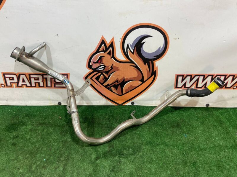 T4A35515 Fuel filler pipe Jaguar F-Pace X761 (2017-) USED cost 100 € in stock 3 pcs.