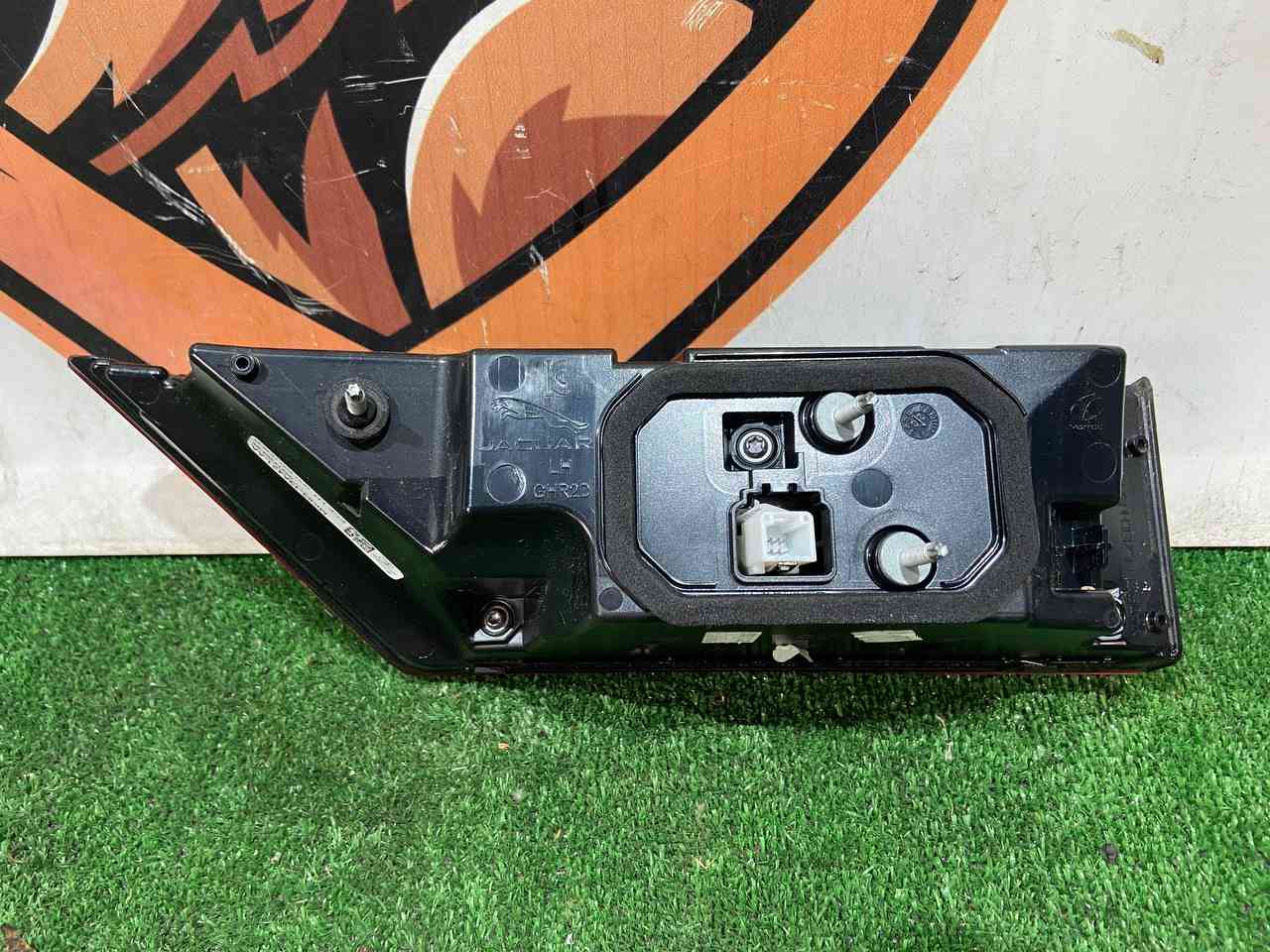 T4A36236 Left rear taillight on the trunk lid 2021- Jaguar F-Pace X761 (2017-) Used cost 250 € in stock 1 pcs.