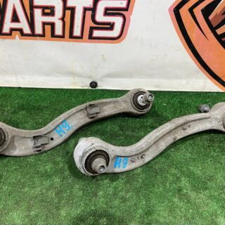 T4A37109 Rear left/right upper lever Jaguar F-Pace X761 (2017-) USED cost 75 € in stock 6 pcs.