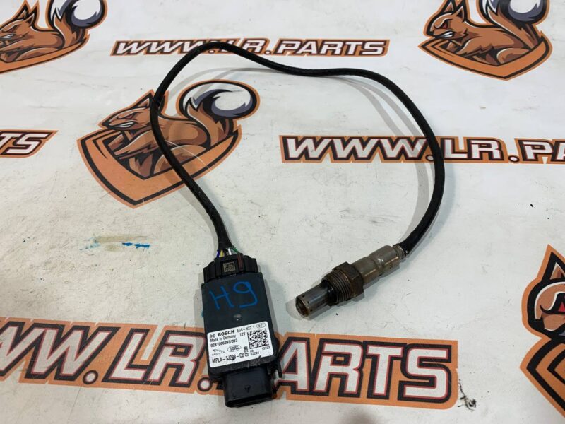 T4A37641 Rear nitrogen oxide sensor Jaguar F-Pace X761 (2017-) Used cost 250 € in stock 5 pcs.