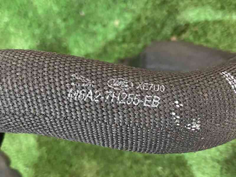 T4A37692 Coolant hose return Jaguar F-Pace X761 (2017-) used cost 25 € in stock 2 pcs.
