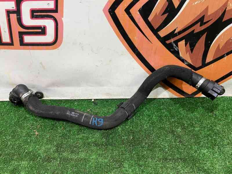 T4A37693 Water hose Jaguar F-Pace X761 (2017-) used cost 25 € in stock 4 pcs.