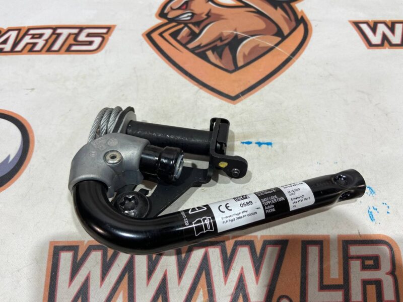 T4A38303 Seat belt pretensioner, front right Jaguar F-Pace X761 (2017-) Used cost 100 € in stock 1 pcs.