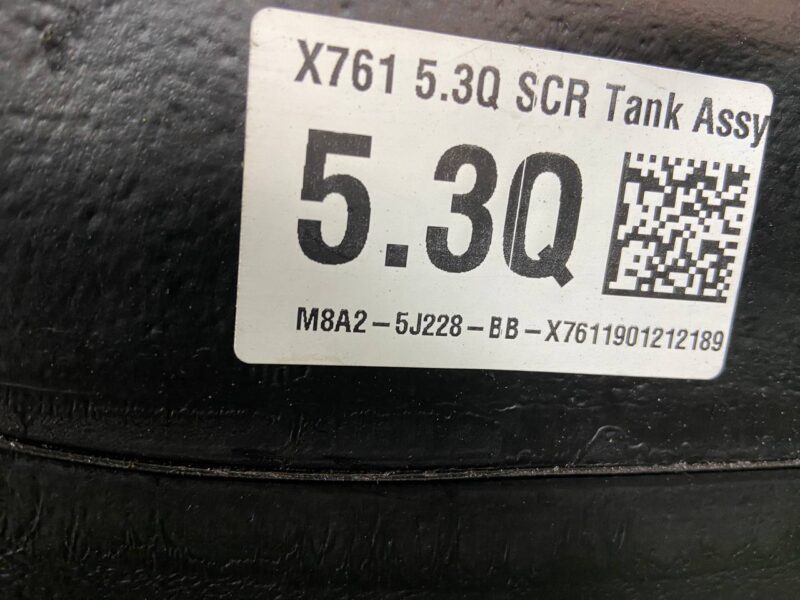 T4A38981 Adblue urea tank Jaguar F-Pace X761 (2017-) USED cost 300 € in stock 4 pcs.